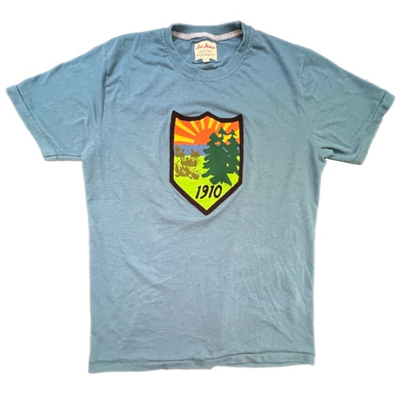 Red Jacket Brand Blue Stitched Patch Tshirt - L - Picture 1 of 7